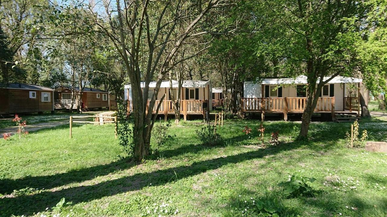 Camping en Ardeche Le Lion Bourg-Saint-Andéol Buitenkant foto